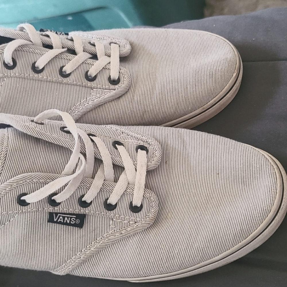 Vans size 8